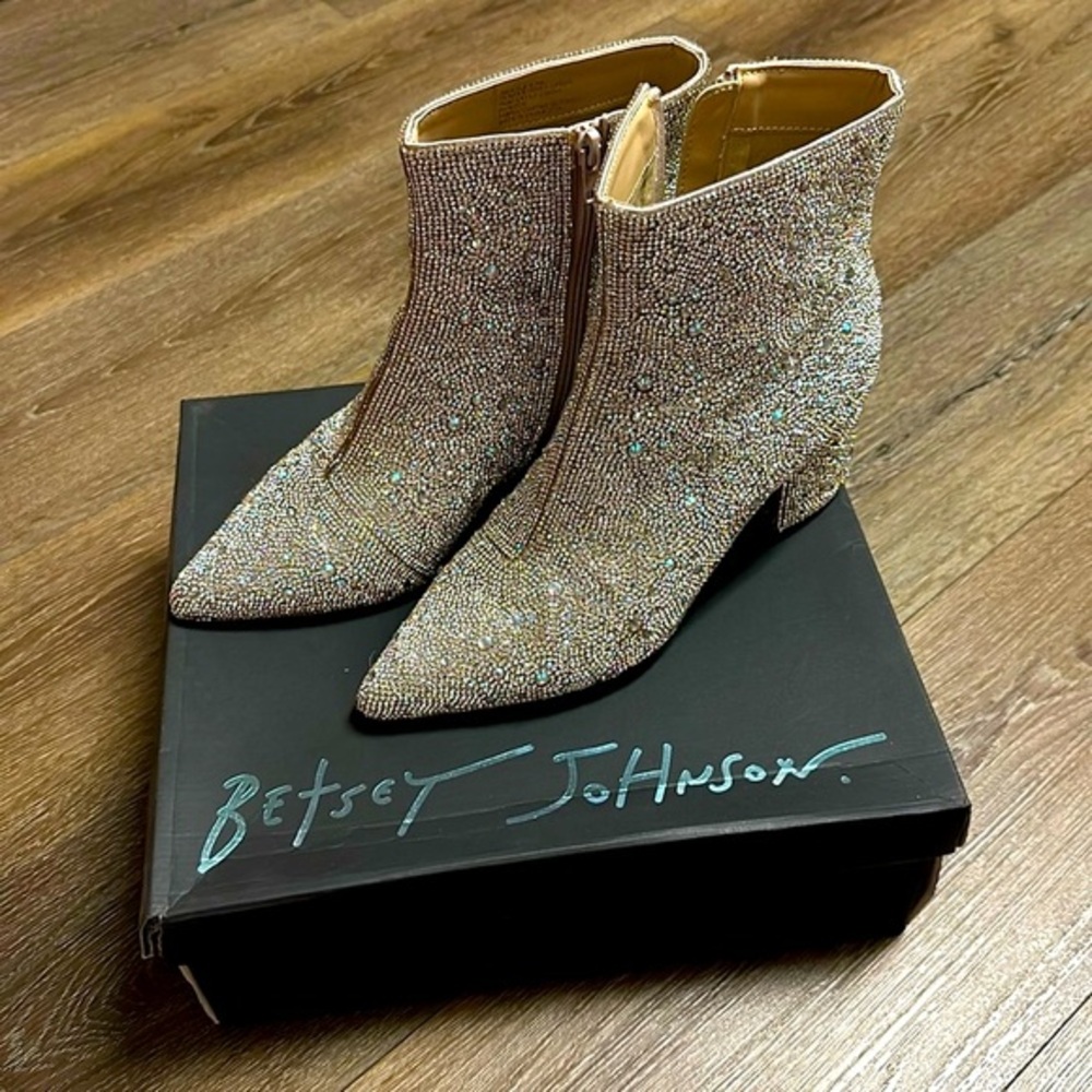 Like new! Betsey johnson rhinestone boots